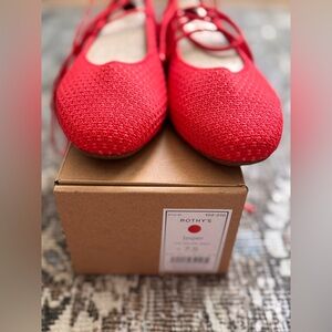 Rothy’s jasper red square wrap